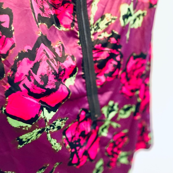 KENSIE Silky Painted Graffiti Roses Magenta Dress 12 NWT - Picture 8 of 12